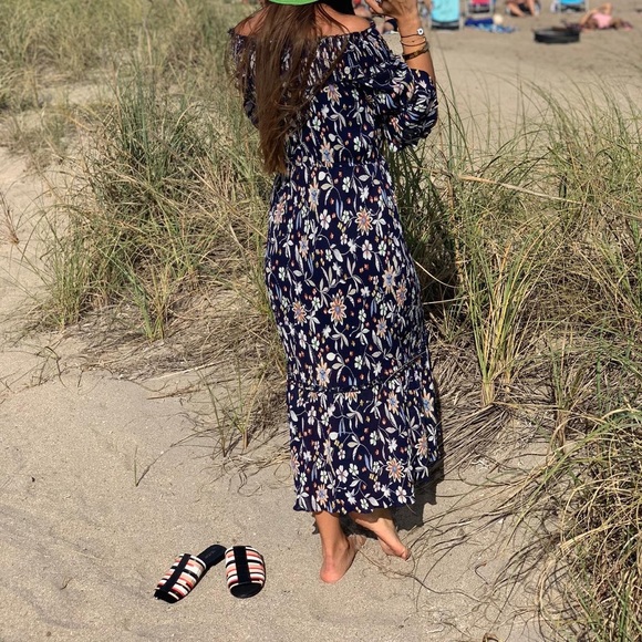 —-Chelsea off the shoulder long dress - Picture 2 of 8